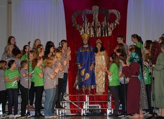 Musical „Esther – Die Königin“ vom Adonia-Chor perfekt aufgeführt