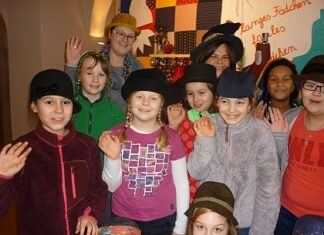 Kultur im Schloss: Wolfacher Schüler fit für die Fasnet