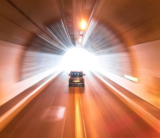 175 statt 100: B33-Raserei mit Folgen