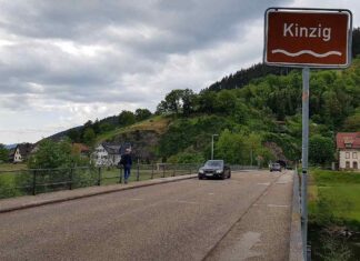 Brücke zwischen Haslach und Schnellingen für LKW-Verkehr gesperrt