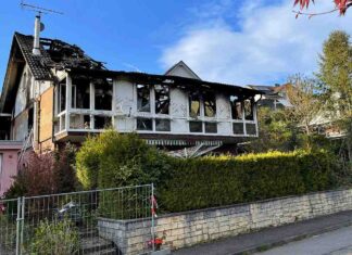 Hofstetten – Feuerwehr entdeckt Leichnam im abgebrannten Haus